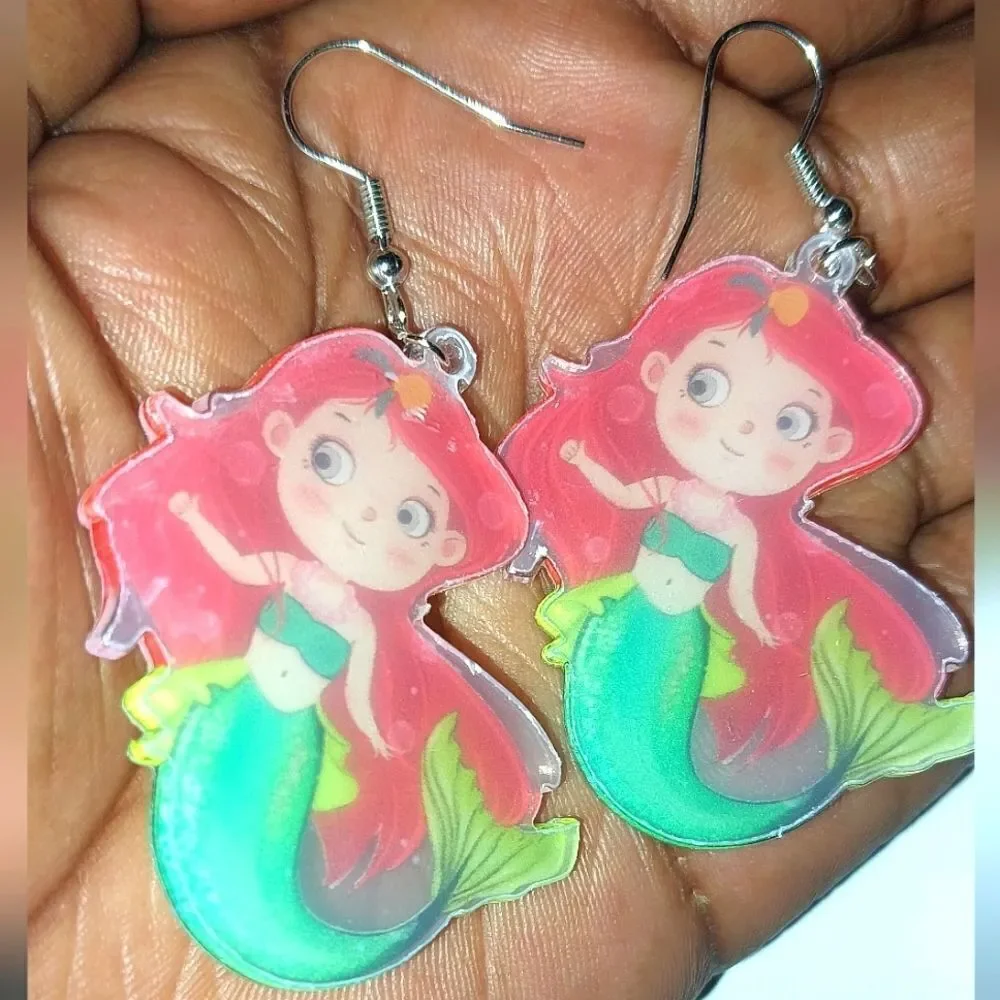 Super cute mermaid earrings